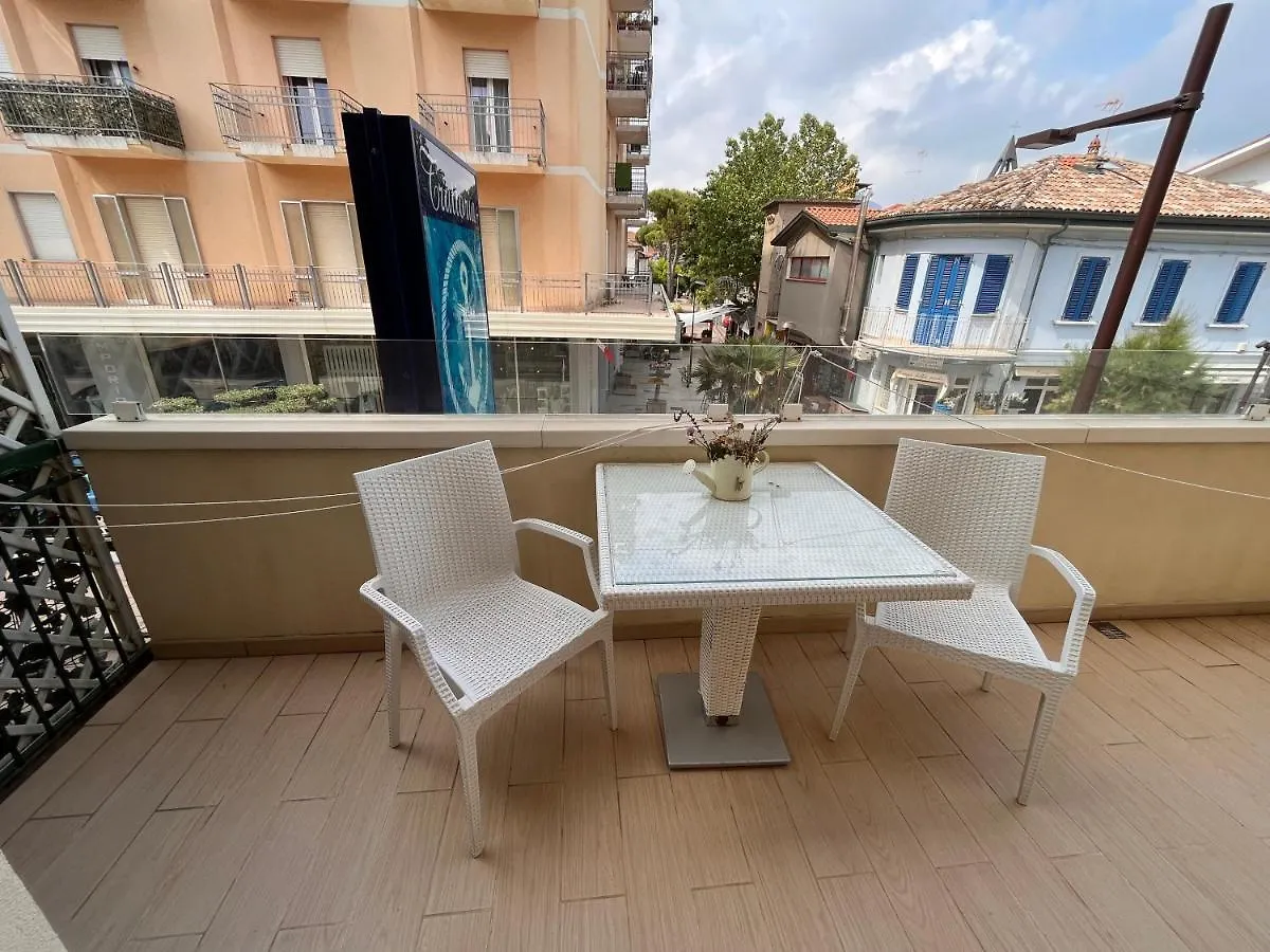 Szálloda Marina Beach Aparthotel Rimini Olaszország