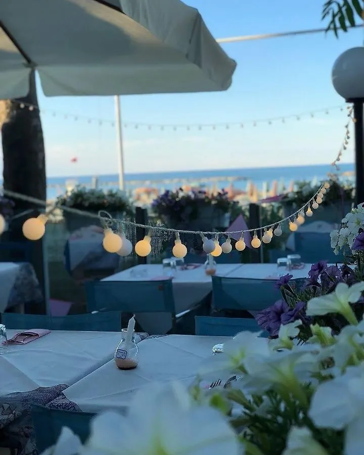 Szálloda Marina Beach Aparthotel Rimini